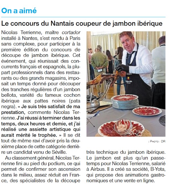 Nicolas, fondateur de B-YOTA, coupeur professionnel de jambon ibérique Pata Negra à Nantes, lors du concours national à Paris.